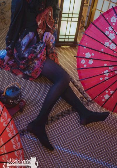 在异世界迷宫里开后宫