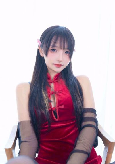 在厨房和女友闺蜜做