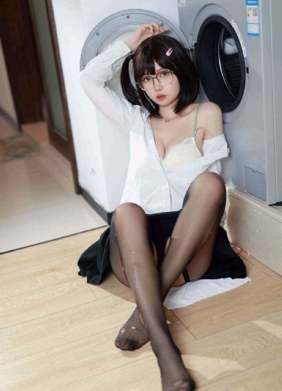 女机械人