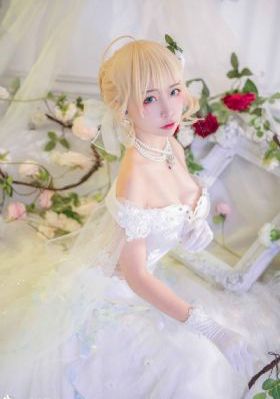 请别相信她免费观看高清章若楠