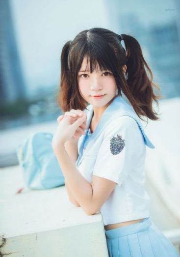 裙子里面的怪兽