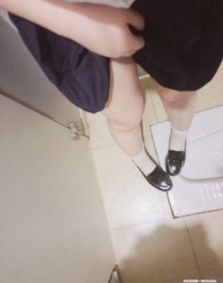 女老师在线播放