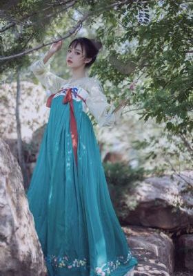 僵尸艳潭